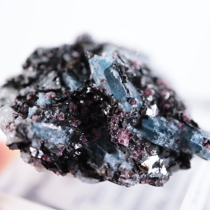 ロシア産 カイヤナイト | 鉱物標本,カ行,カイヤナイト | ほたるみねら