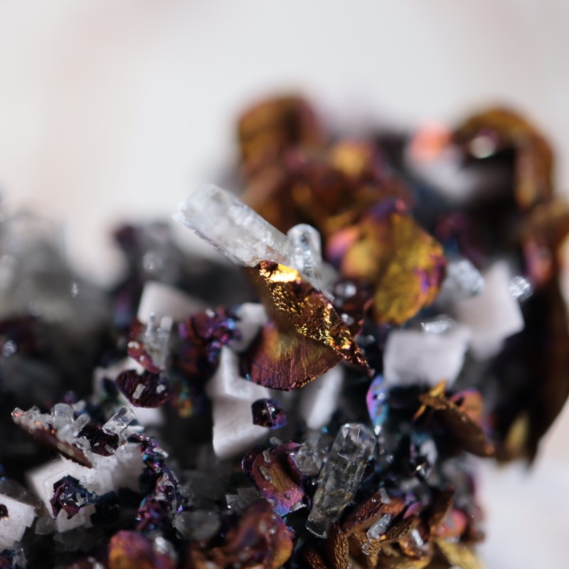 アメリカ産 チャルコパイライト、カルサイト | 鉱物標本,カ行