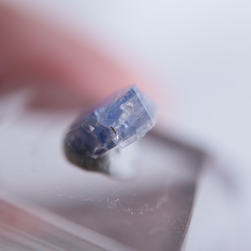 希産鉱物　カーレトナイト原石　カーレトン石　Carletonite　鉱物標本　① 希産鉱物 カーレトナイト原石 カーレトン石 Carletonite 鉱物