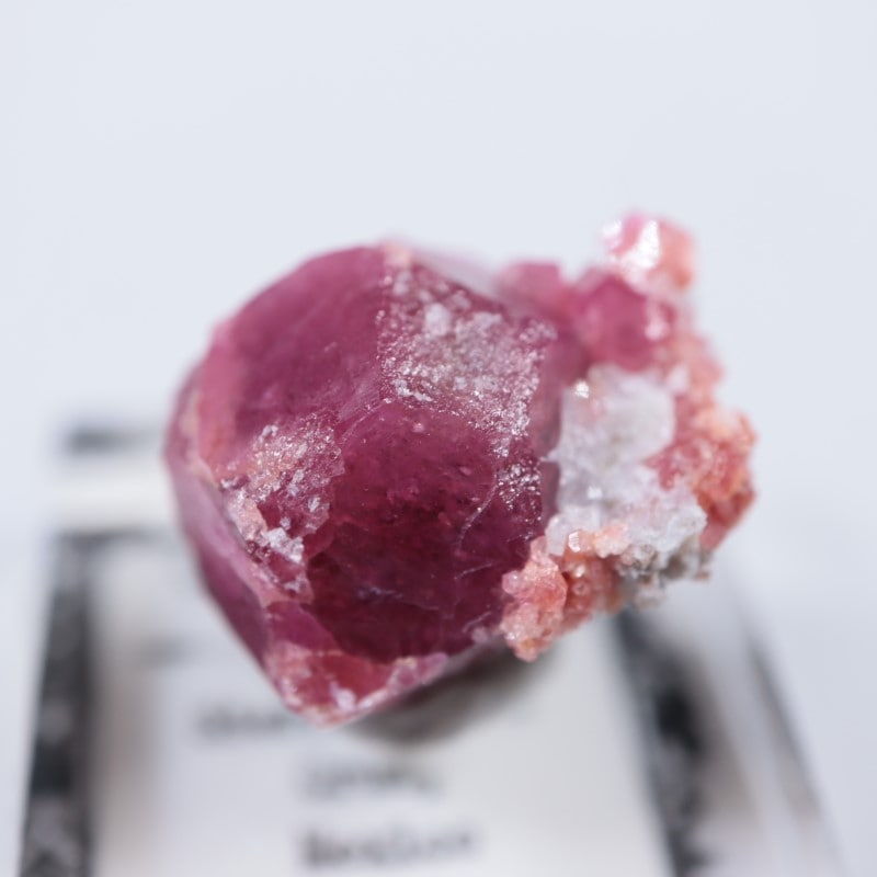 メキシコ/シエラ・デ・クルセス鉱山産】ピンクグロッシュラーガーネット
