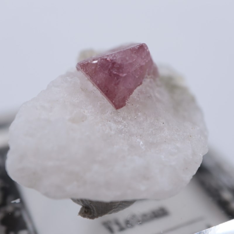 ５５％以上節約 スピネル ベトナム産 | ほたる | 鉱物標本,サ行,スピネル/尖晶石 コレクション