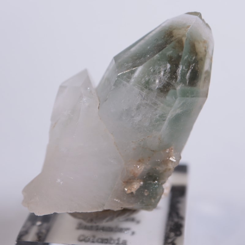 コロンビア産 クローライトインクォーツ コロンビア産 クローライトin