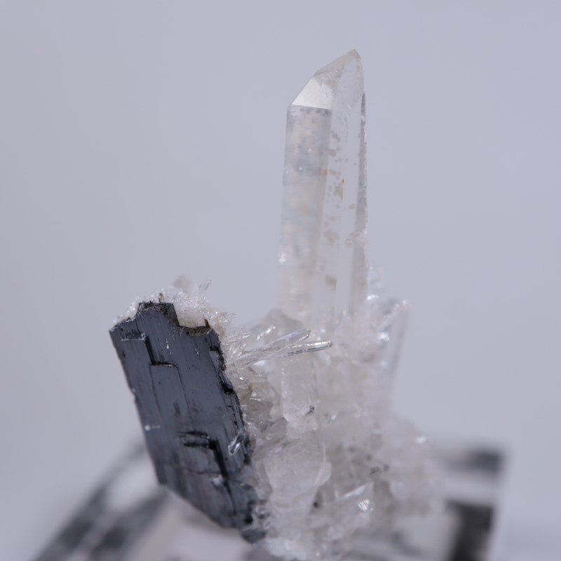 ペルー産 水晶withマンガン重石 | 鉱物標本,カ行,クォーツ/水晶