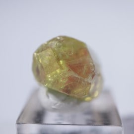 ベスビアナイト A10 鉱物 標本 原石 ベスビアナイト A10 鉱物 標本 原石