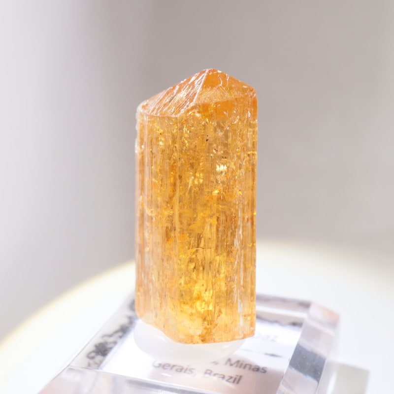 インペリアルトパーズ　宝石鉱物標本 インペリアルトパーズ 宝石鉱物標本 - メルカリ
