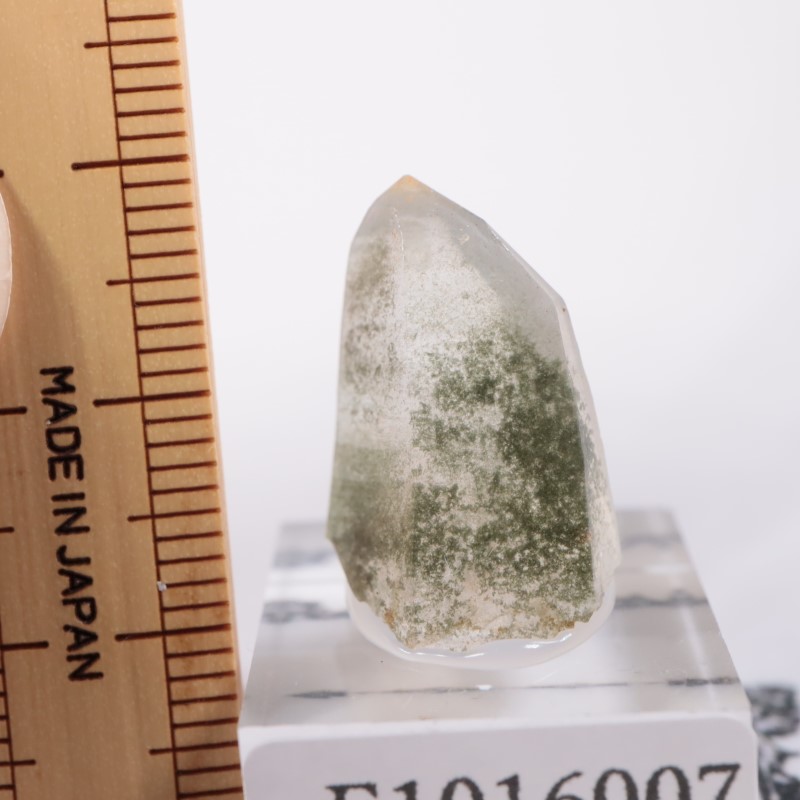 山梨県甲府市水晶峠バッタリ鉱山産 草入り水晶 バッタリ鉱山産 水晶 | 鉱物標本,カ行,クォーツ/水晶 | ほたるみねらる