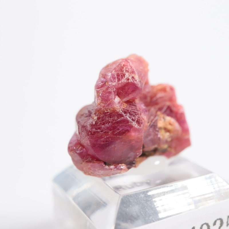 ピンクサファイア ☆ ベトナム産 鉱物標本 原石 宝石 鉱石 ルビー