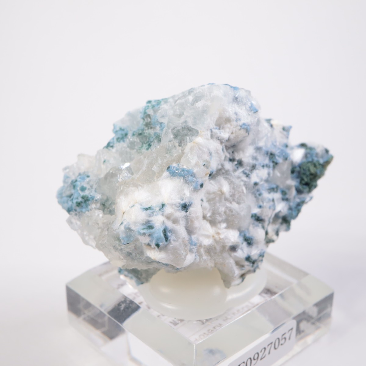 インド産 カルセドニー、モルデナイト | 鉱物標本,カ行,カルセドニー