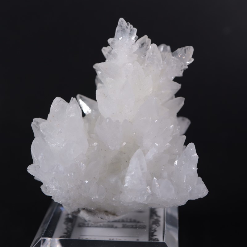 ホワイトアラゴナイト209g 霰石 あられいし水晶自然石鉱物標本②