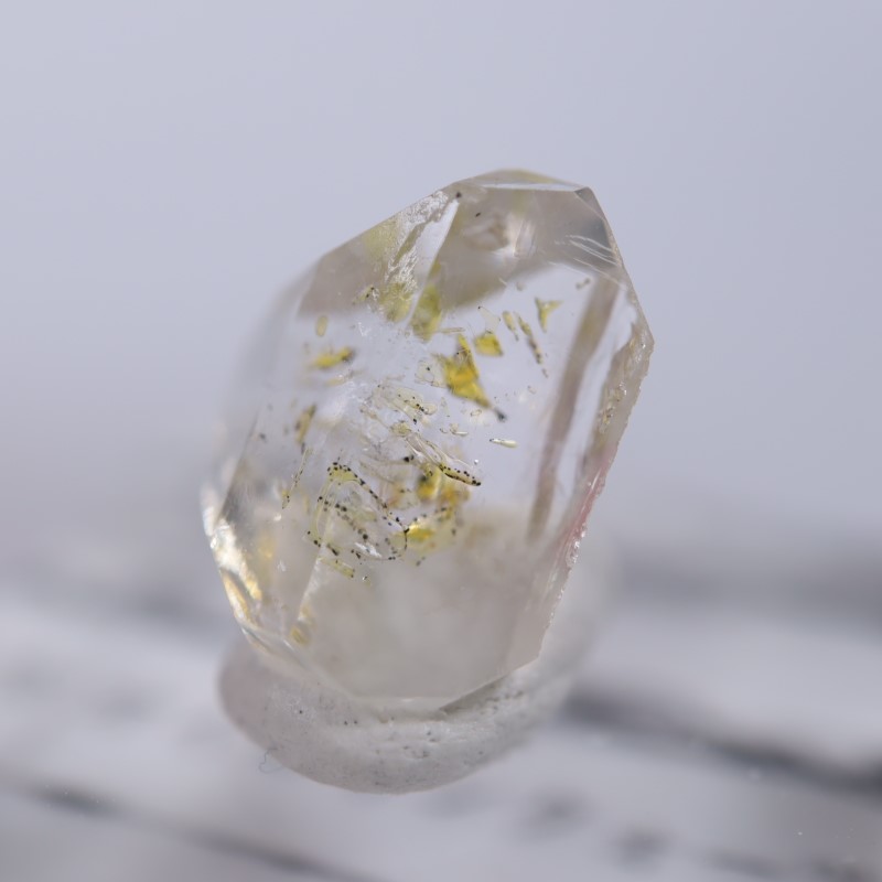 【パキスタン産】オイルインクォーツ オイルインクォーツ 0.361ctルース