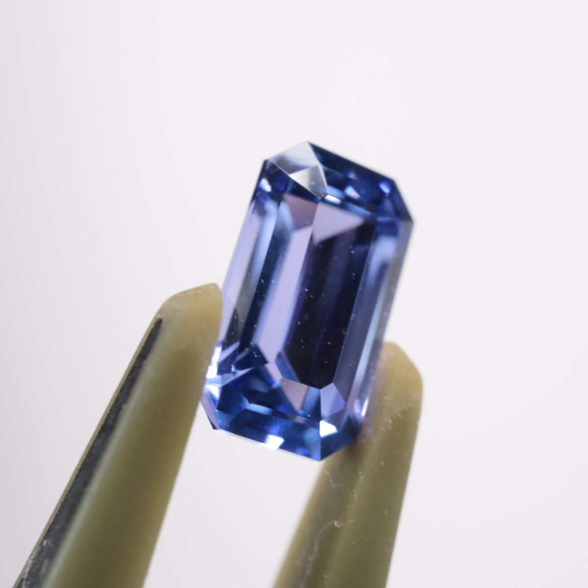 ���󥶥˥��������󥶥ʥ��ȡ�0.82ct