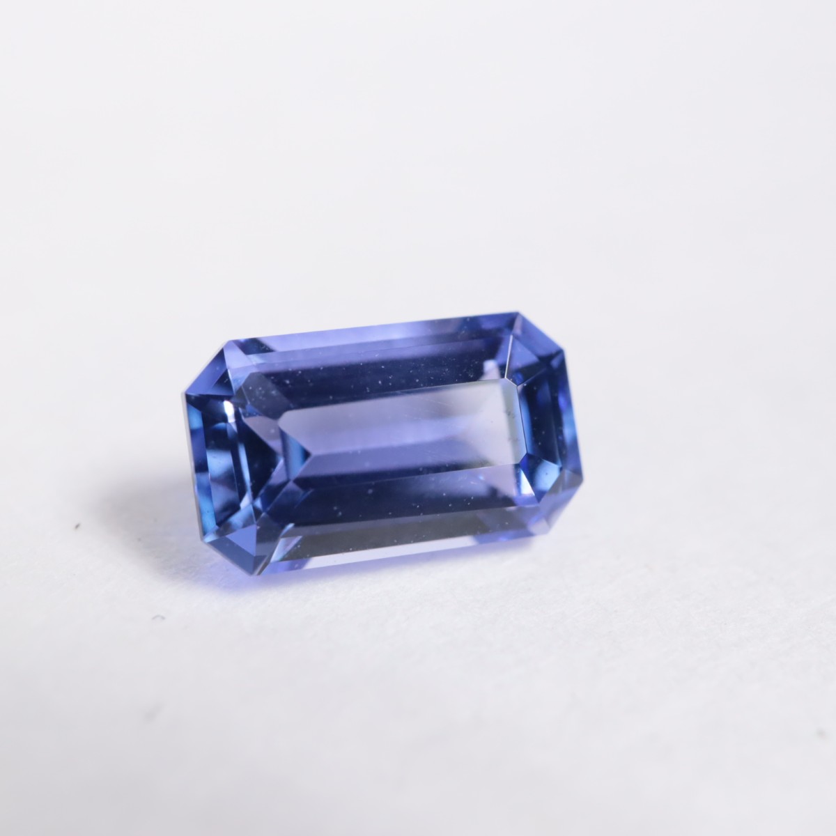 ���󥶥˥��������󥶥ʥ��ȡ�0.82ct