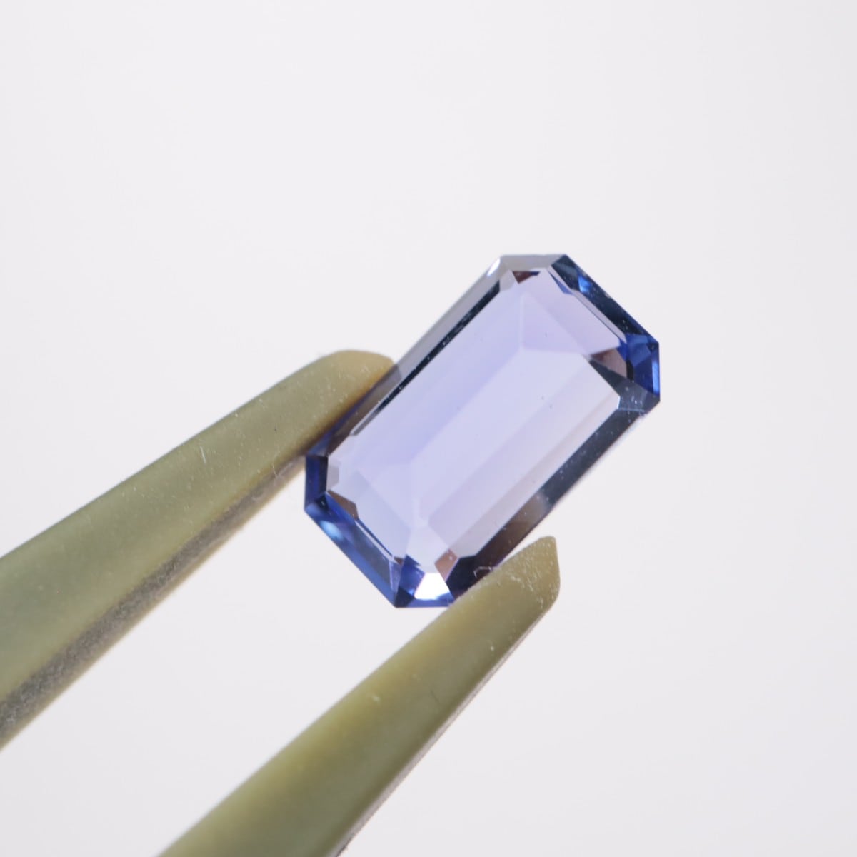 ���󥶥˥��������󥶥ʥ��ȡ�0.82ct