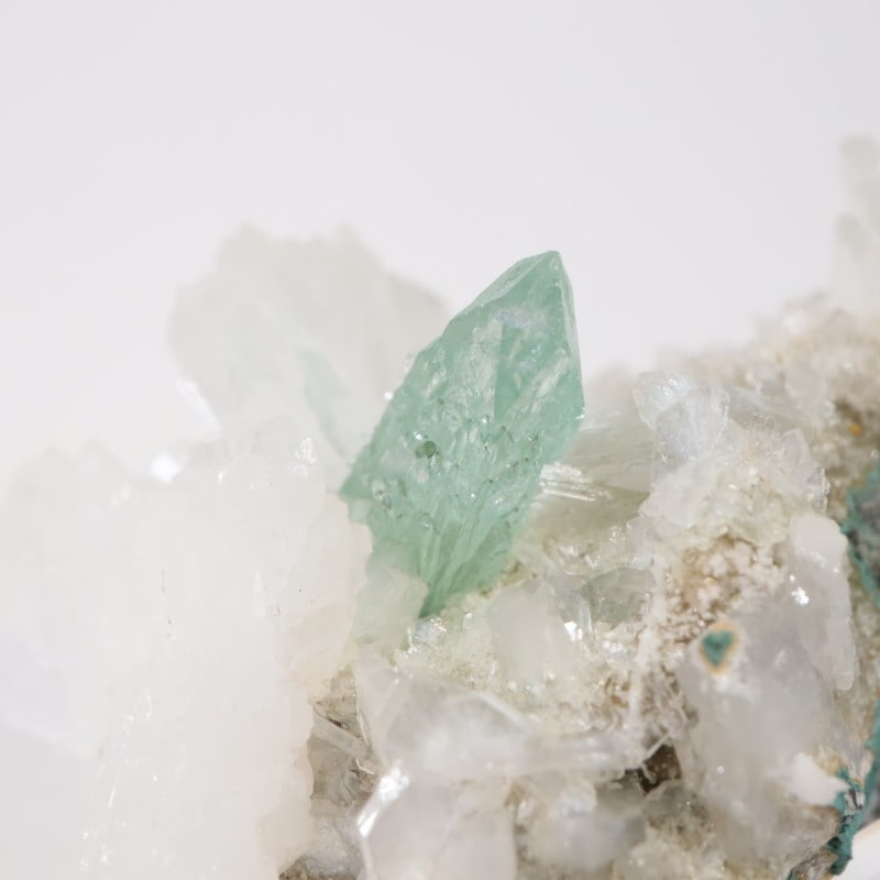 アポフィライト 魚眼石 鉱石 鉱物 ミネラル 標本 原石 母岩付き ① アポフィライト 魚眼石 鉱石 鉱物 ミネラル 標本 原石 母岩付き