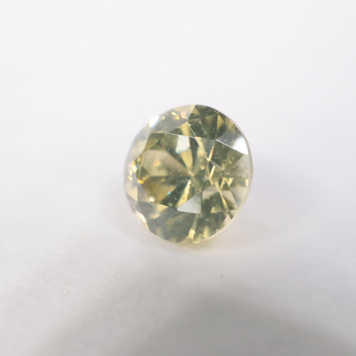 ���󥶥˥��������륳��0.89ct
