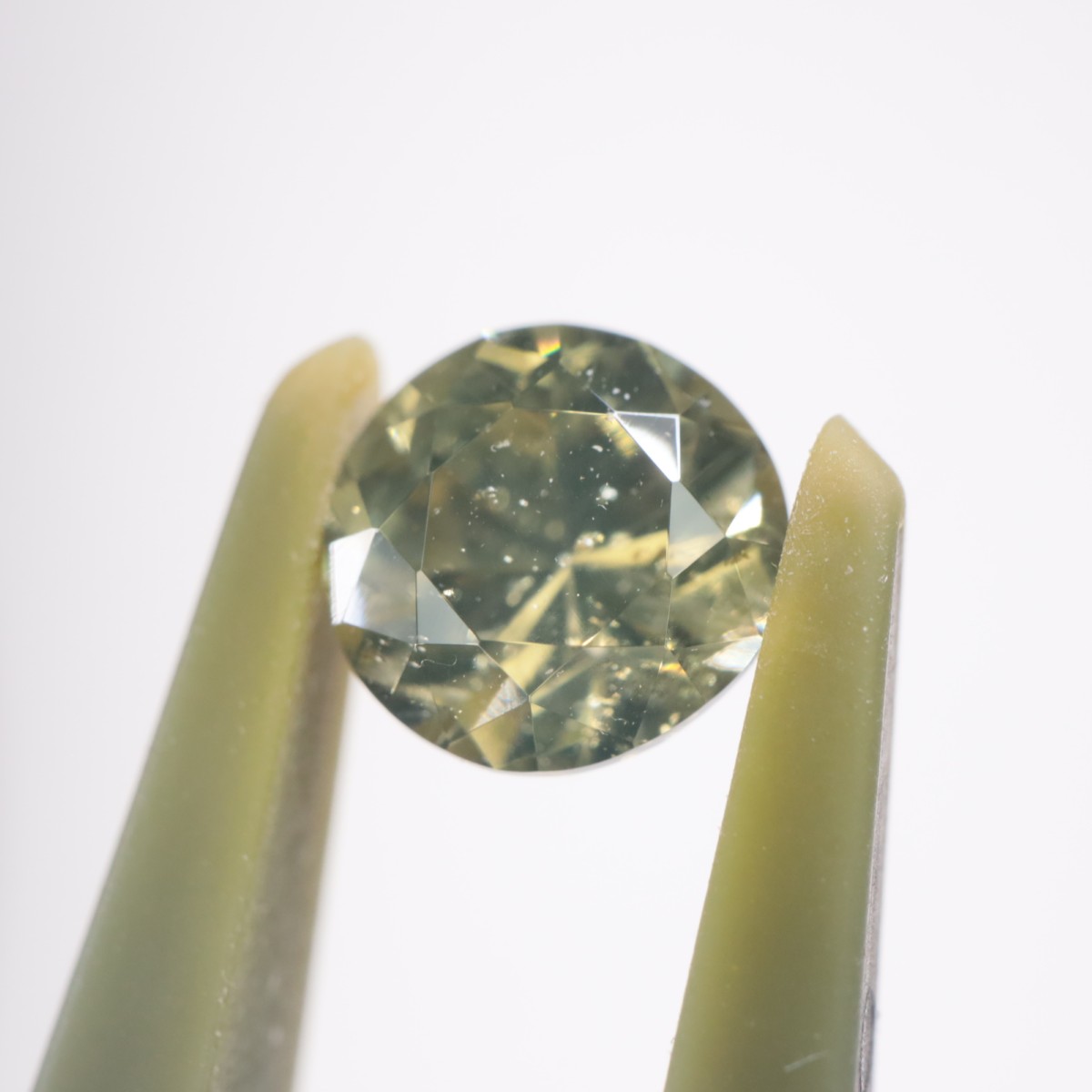 ���󥶥˥��������륳��0.89ct