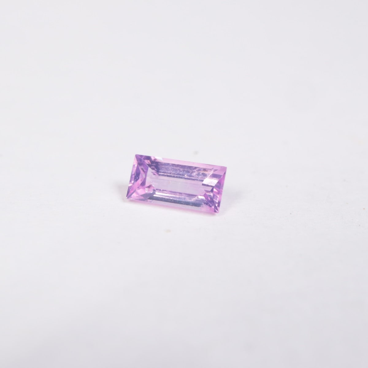 ベトナム天然サファイア　彫刻 ベトナム天然サファイア 彫刻