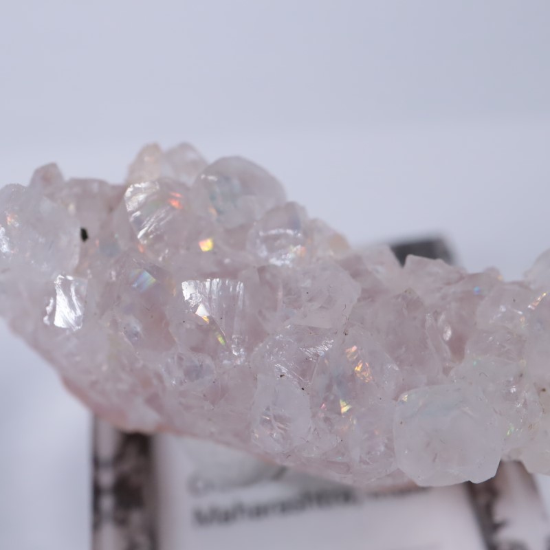 6.8g ホランダイト イン クォーツ 星入り水晶 鉱物標本 星入り