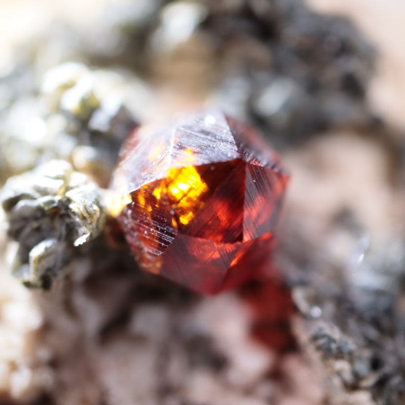 最終値下げ　宝石質スペサルティンガーネット大サイズ原石　鉱物 最終値下げ 宝石質スペサルティンガーネット大サイズ原石 鉱物 最終