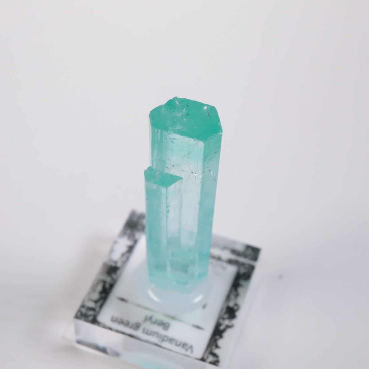 ナイジェリア産 バナジウムグリーンベリル | 鉱物標本,ハ行,ベリル/緑