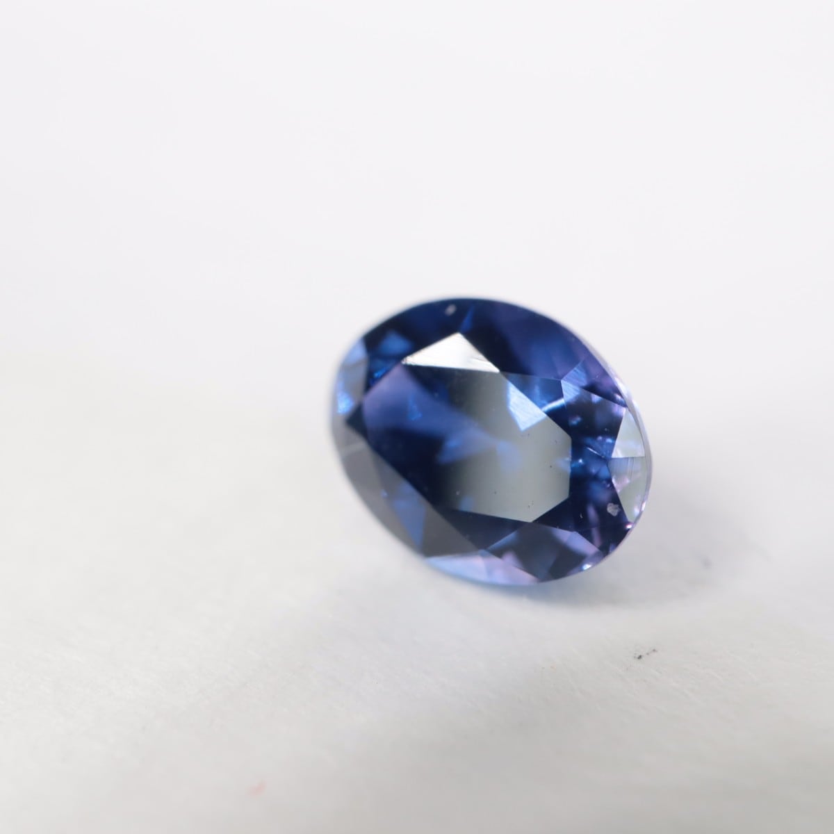 ���󥶥˥��������ե�������0.67ct