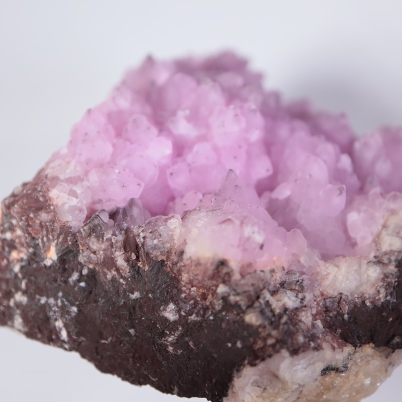 コバルトカルサイト モロッコ産 [鉱物標本] モロッコ産 コバルトカルサイト – 天然石ハッピーギフト