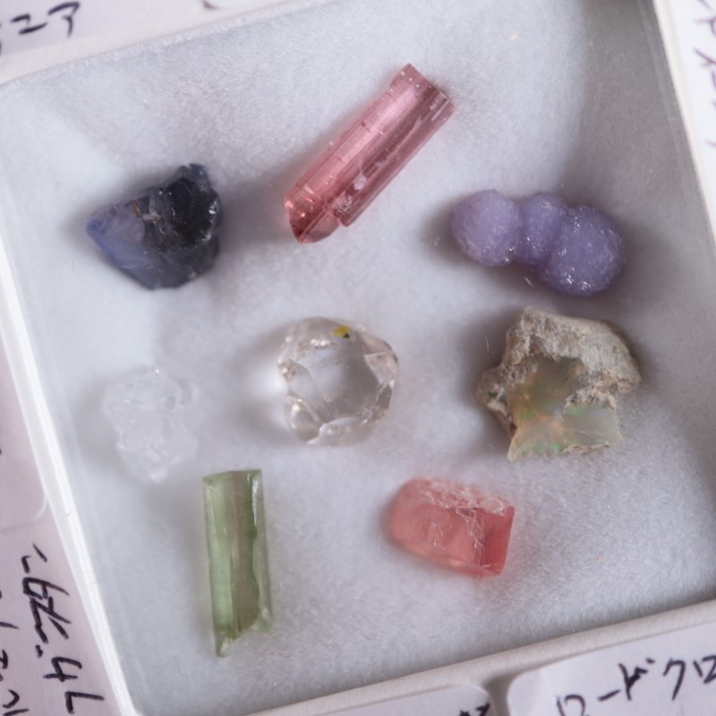 ようこそ石沼セット | 鉱物標本,その他の鉱物 | ほたるみねらる
