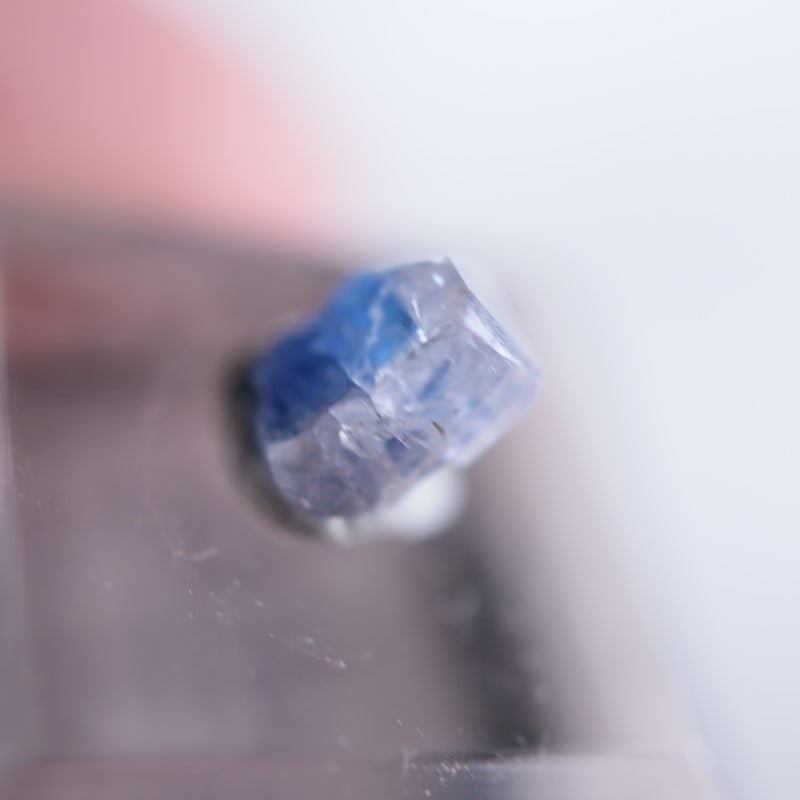 希産鉱物　カーレトナイト原石　カーレトン石　Carletonite　鉱物標本　① 希少鉱物】カーレトン石（Carletonite）カナダ・ケベック州