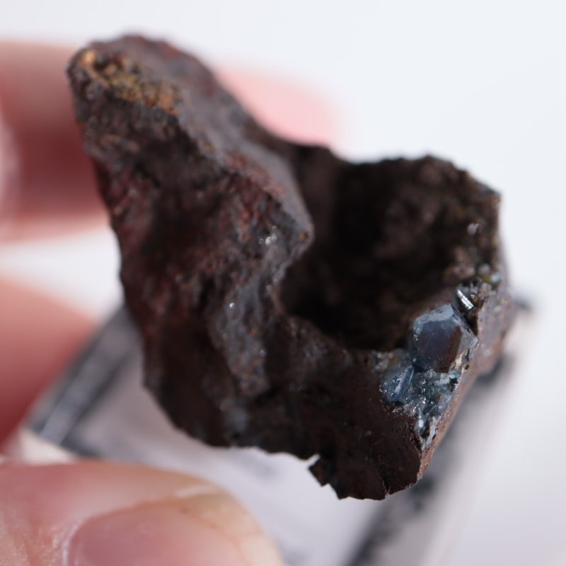 ※お値下げしました　スコロダイト　鉱物標本　ラベルあり お値下げしました スコロダイト 鉱物標本 ラベルあり