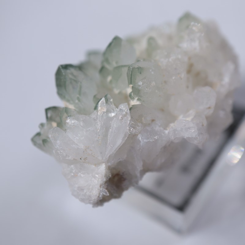 荒川鉱山 緑水晶 | 鉱物標本,カ行,クォーツ/水晶 | ほたるみねらる