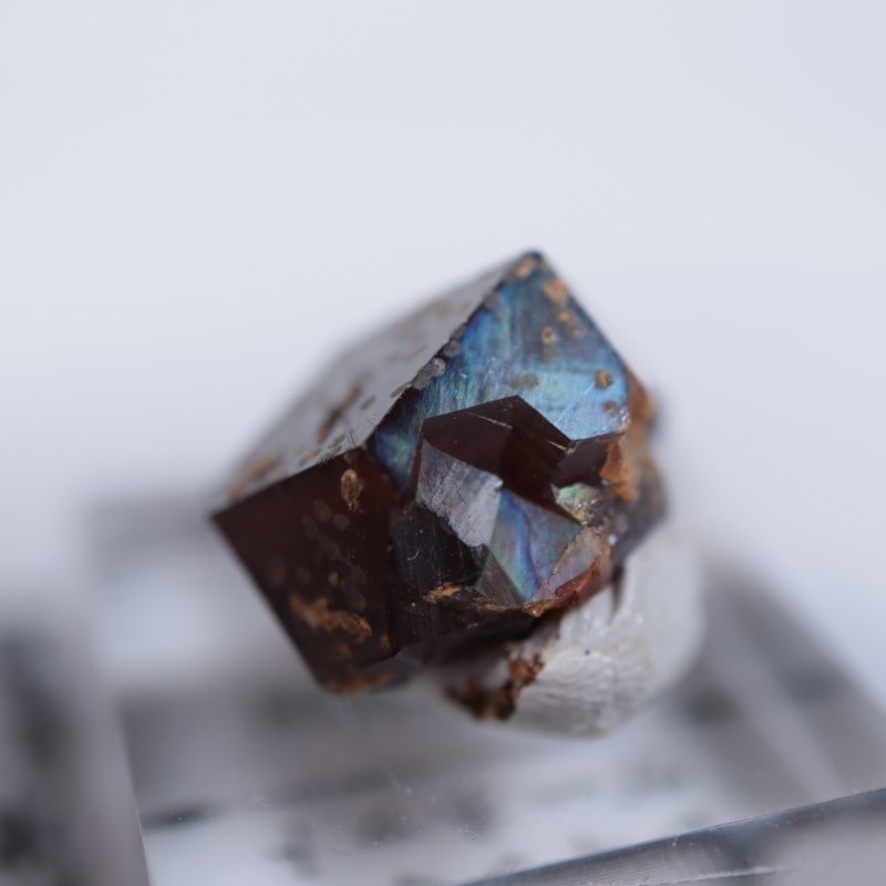 奈良県産 レインボーガーネット | 鉱物標本,カ行,ガーネットグループ