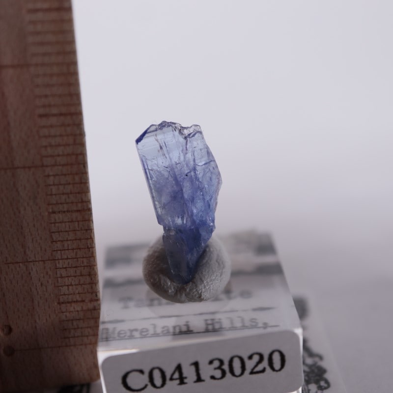 ね*ん様 鉱物標本　Tanzanite タンザナイト非加熱　タンザニア産 タンザニア産 非加熱タンザナイト – 天然石ハッピーギフト