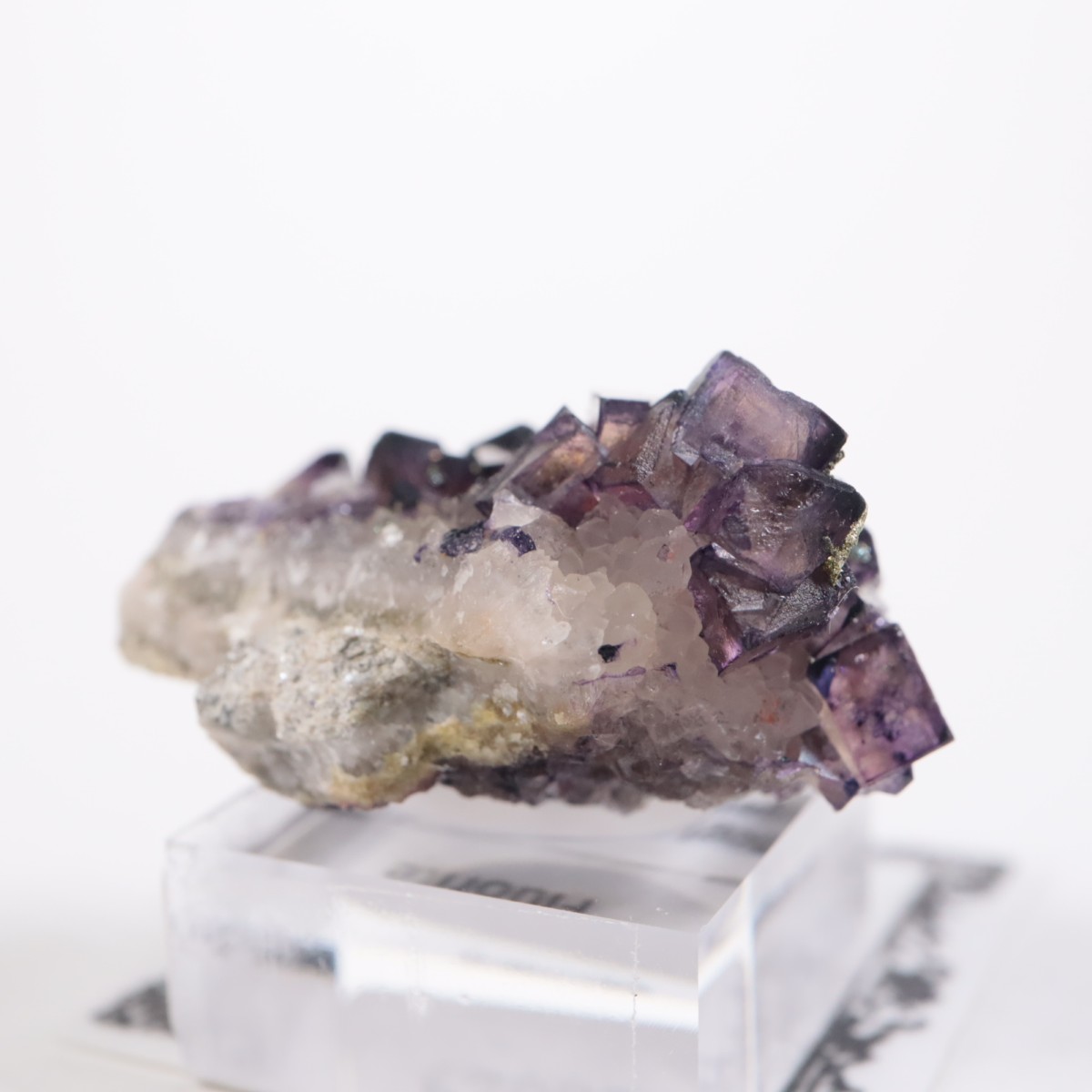 ドイツ産　フローライト　蛍石　レッド　鉱物　鉱物標本　fluorite 超珍品】赤い蛍石・ワインレッド・フローライト・4・257g（中国
