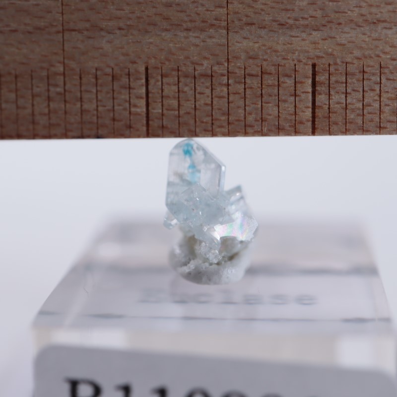 ＴＣ外国産鉱物　ブラジル産　ユークレース 0627