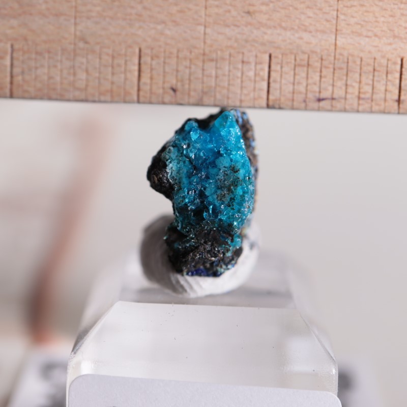ギブサイト ギブス石Gibbsite 岩石 鉱物　鉱石　パワーストーン　結晶 ギブス石 (Gibbsite) - Rock Identifier