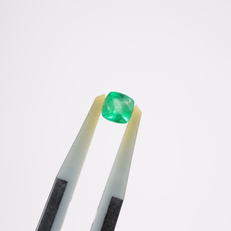 エメラルド シュガーローフ 0.2ct | 宝石・ルース | ほたるみ