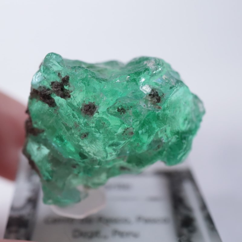 レアカラー　ペルー産　フローライト　原石　鉱物標本　トルマリン　翡翠　グリーン レアカラー ペルー産 フローライト 原石 鉱物標本 トルマリン