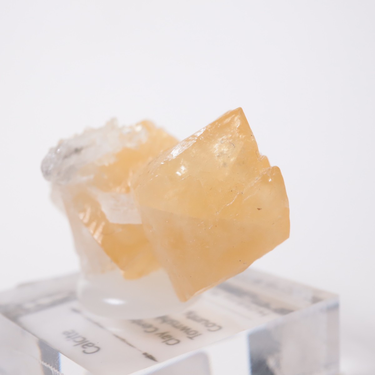 ���ϥ����� ���륵����