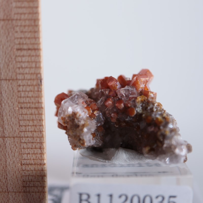 メキシコ産 バナディナイト バナジン鉛鉱 | 鉱物標本,ハ行