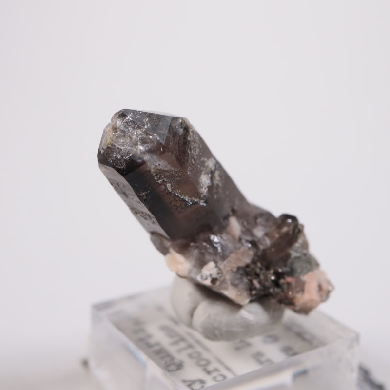 ������ɽ�����徽��Ĺ��