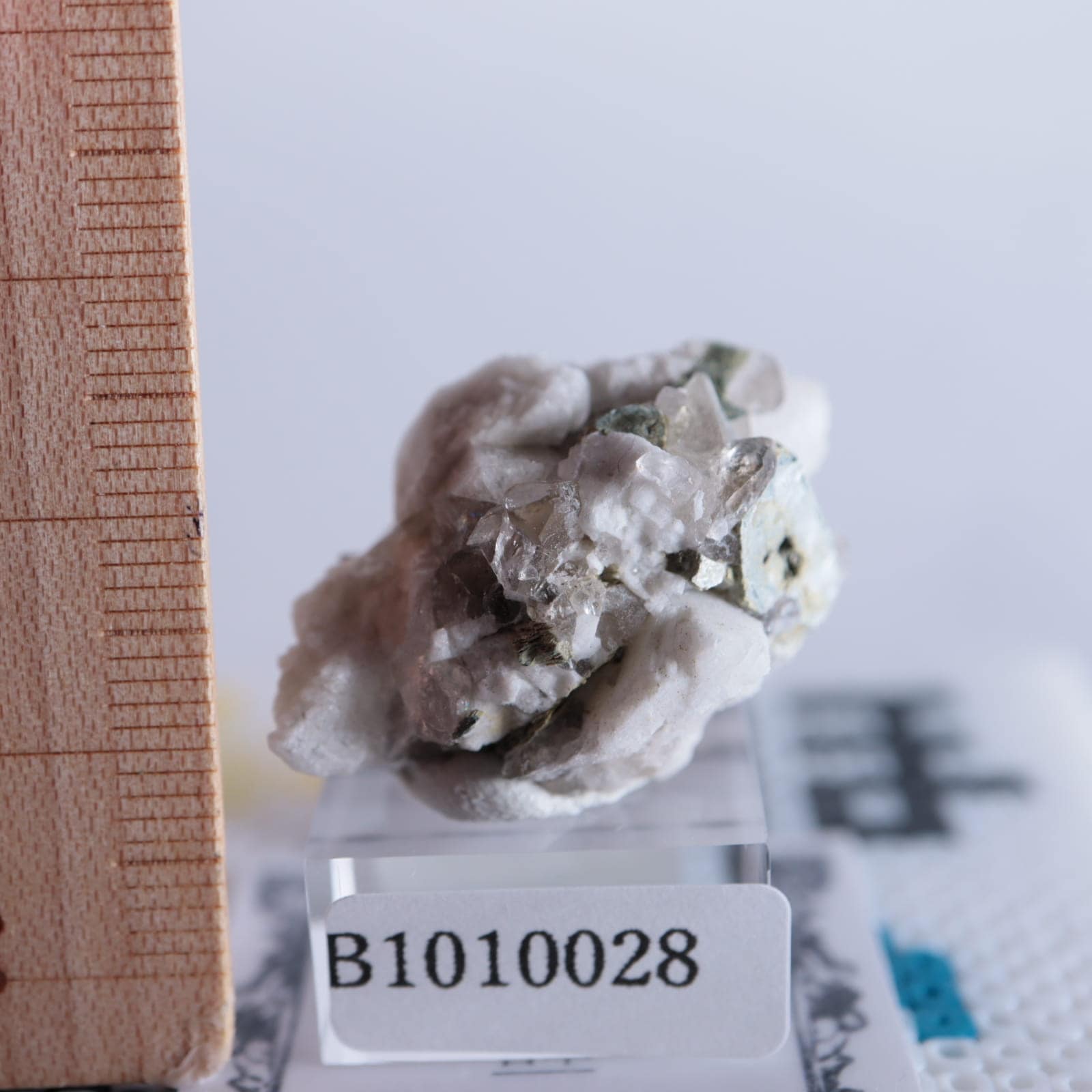 宮崎県産 長石 | 鉱物標本,タ行,長石グループ | ほたるみねらる