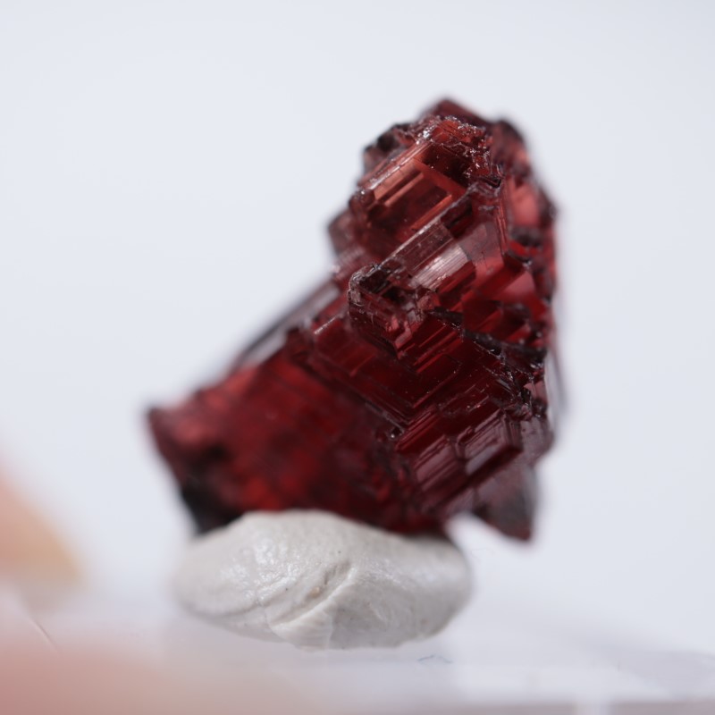 希少スペサルティンガーネット骸晶　ブラジル ブラジル産スペサルティンガーネット 骸晶原石＋ルース(8x6mm