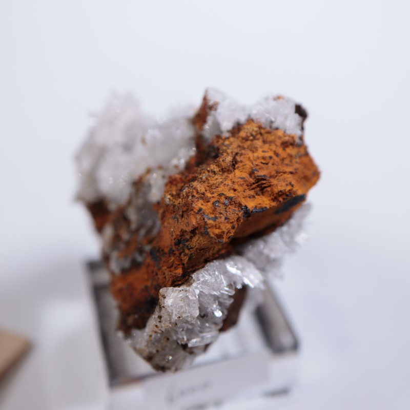 ニューメキシコ産 赤銅鉱入り異極鉱 キュプライト ヘミモルファイト 外