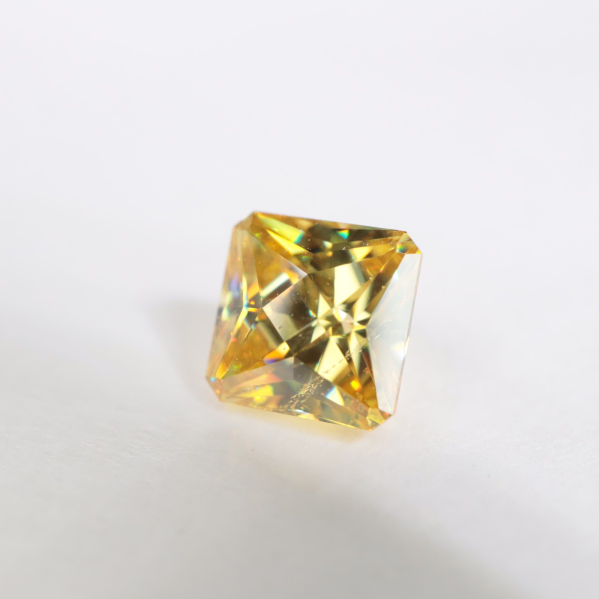 ե饤ȡ0.60ct