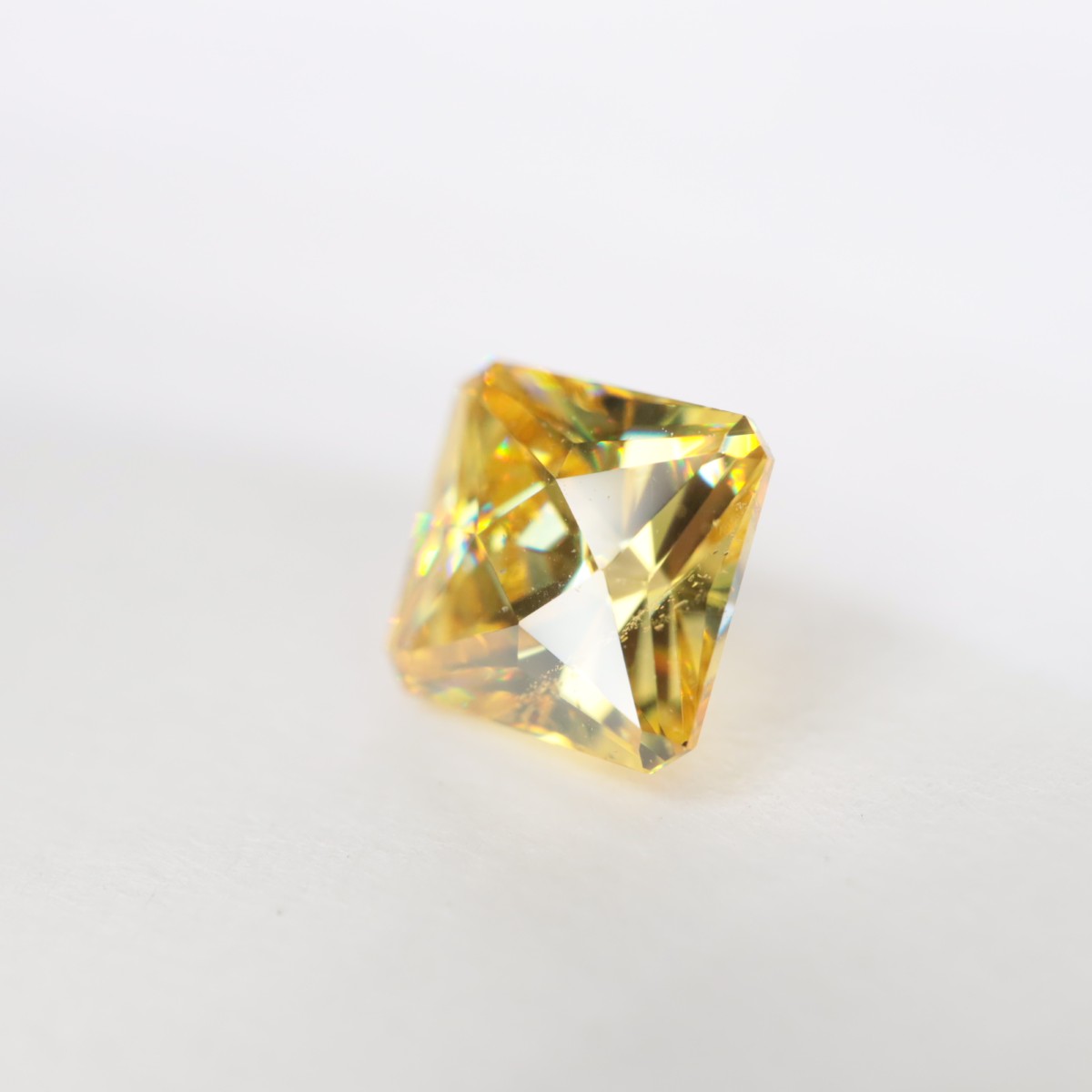 ե饤ȡ0.60ct