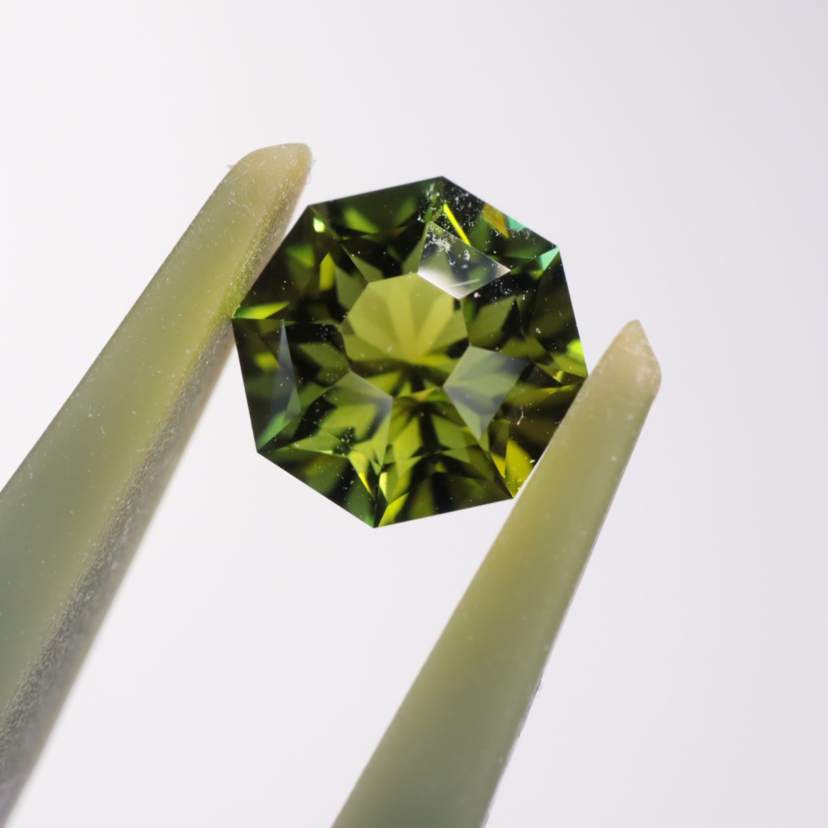 ���󥴻��ȥ�ޥ��0.89ct