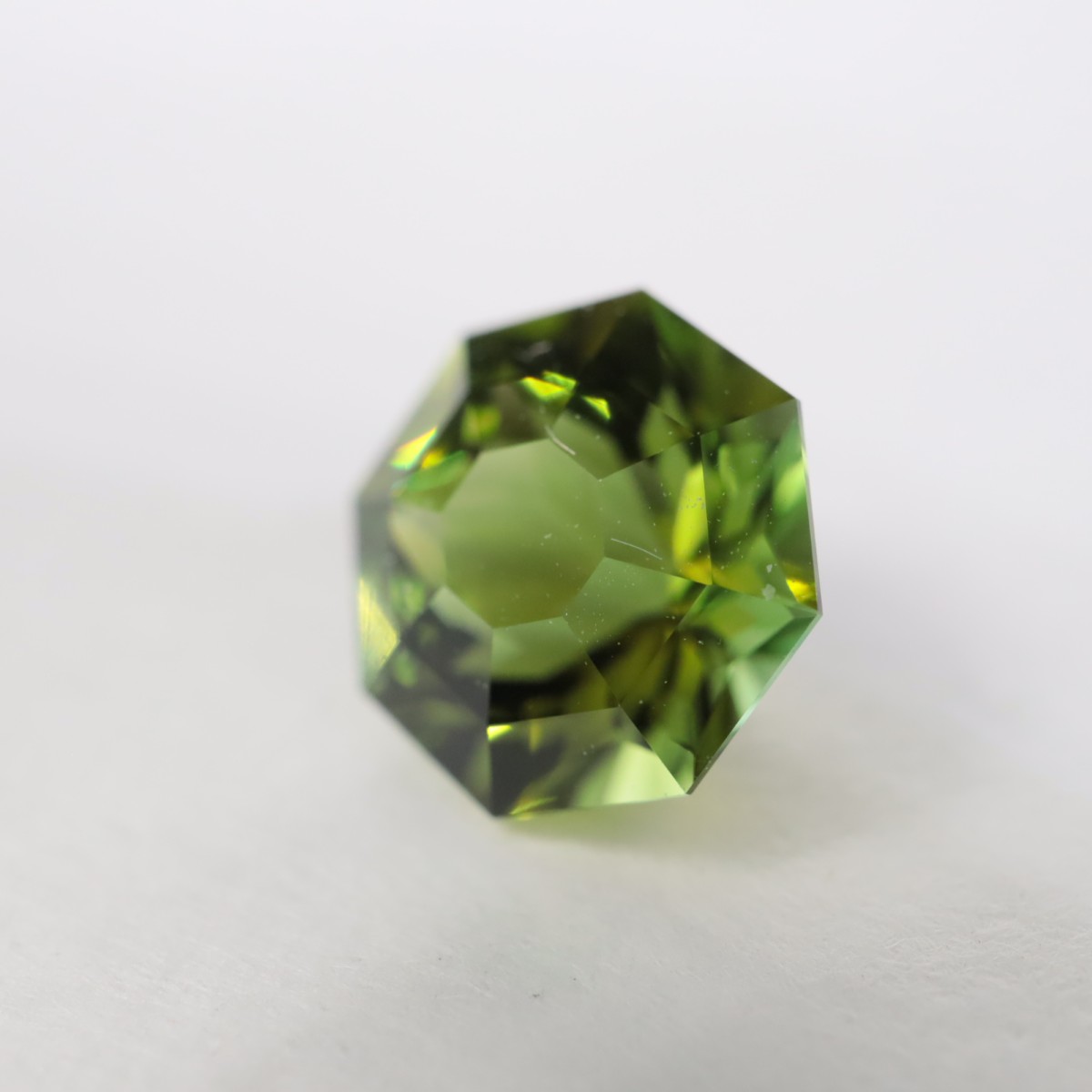 ���󥴻��ȥ�ޥ��0.89ct