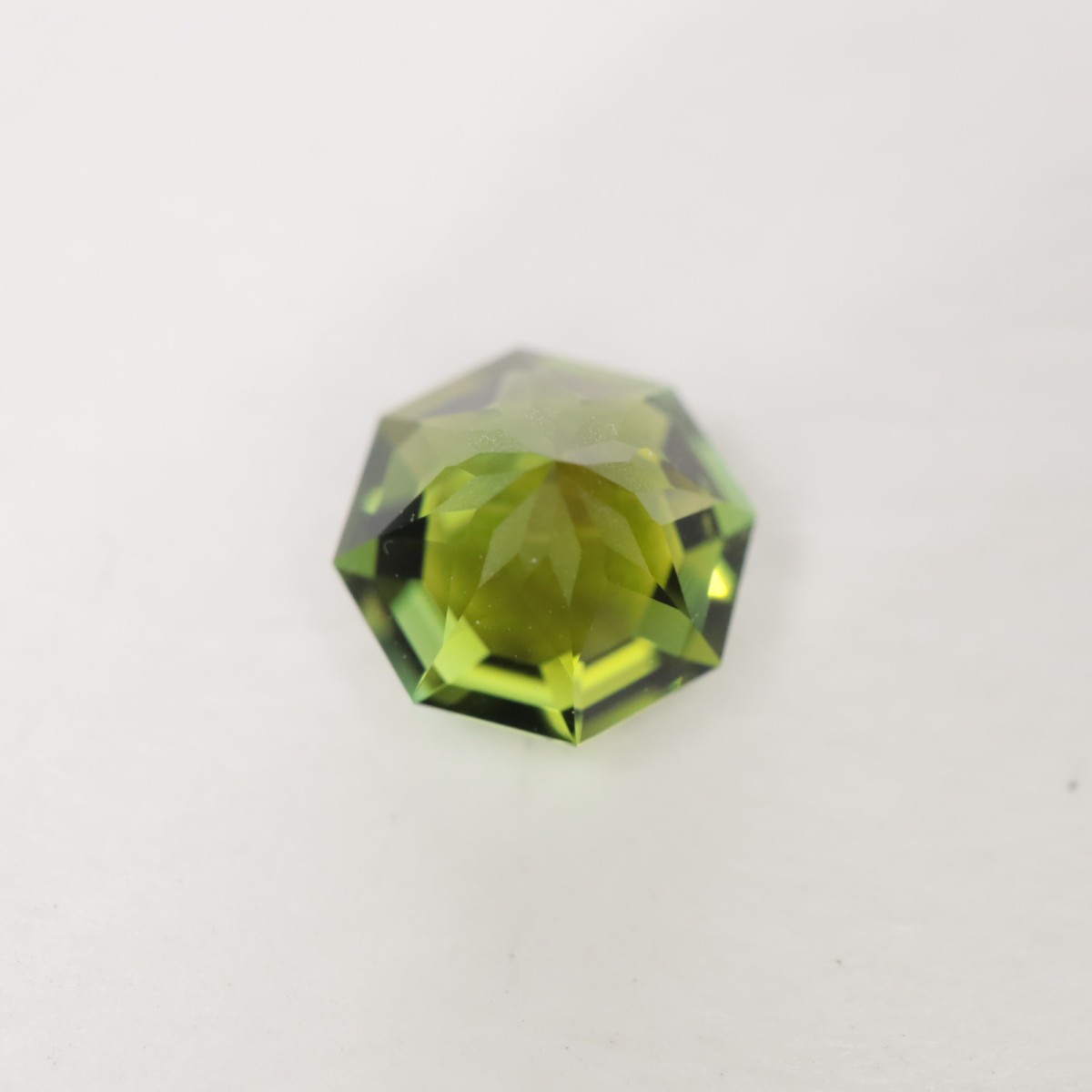 ���󥴻��ȥ�ޥ��0.89ct