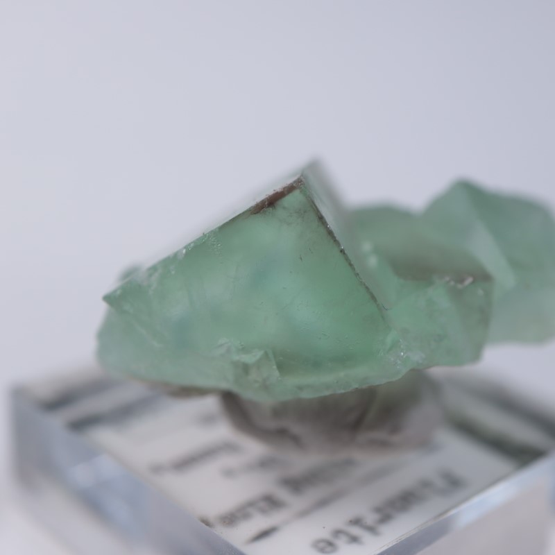 蛍石-フローライト- 約106g 鉱物標本⭐︎レア産地(ラベル参照)⭐︎(No.1) 蛍石-フローライト- 約106g 鉱物標本⭐︎レア産地(ラベル参照