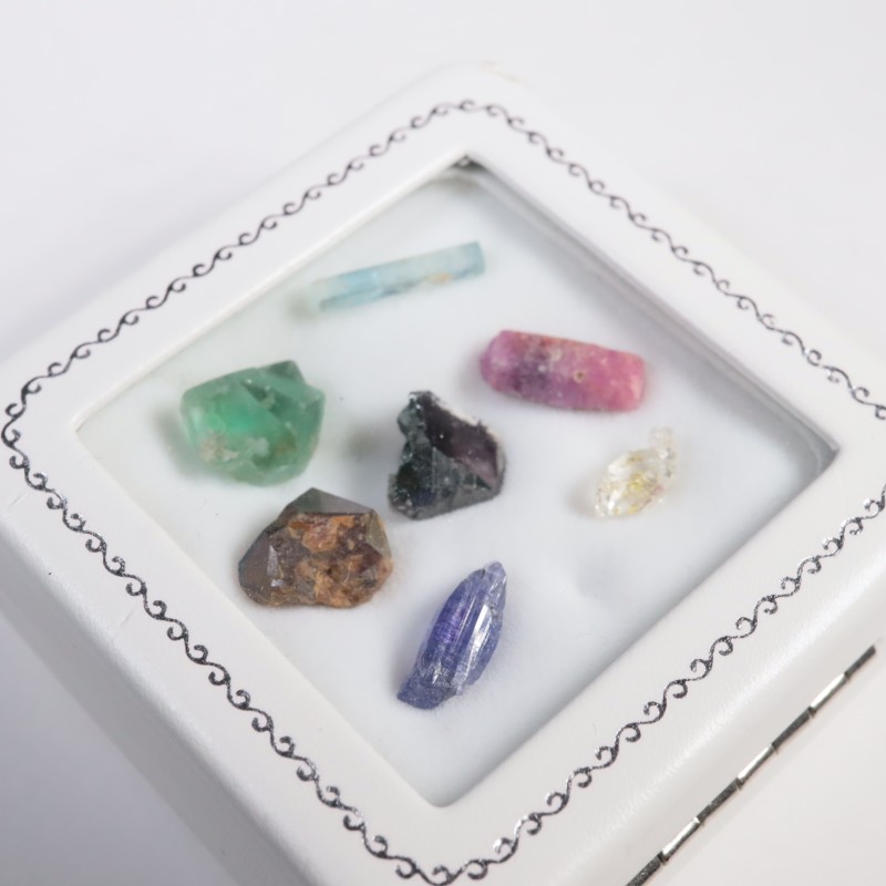 小さな鉱物セット | 鉱物標本,その他の鉱物 | ほたるみねらる